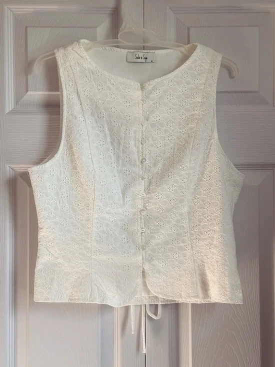 NWOT eyelet top size M - Picture 5 of 7